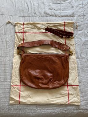 Clare V. Moyen Messenger Tan